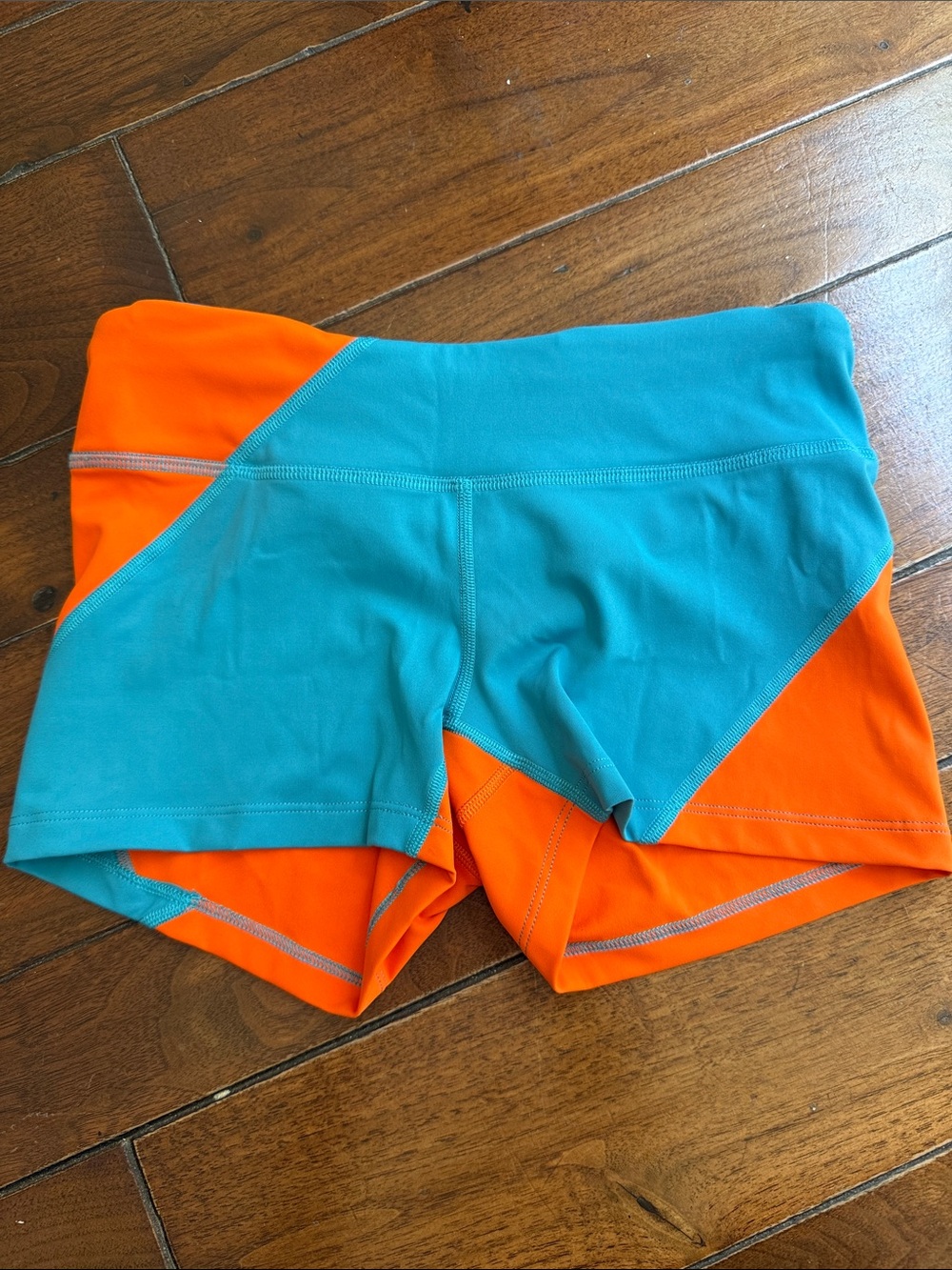Rabbit First Place Shorts - XS